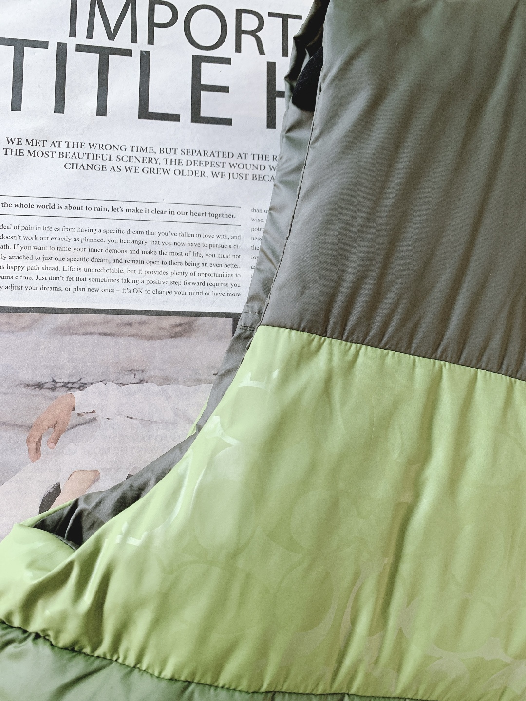 Coach 蔻驰 奥莱男士双面拼色立领羽绒背心休闲叠穿保暖！！！细节面料100% 聚酯纤维 里料100%