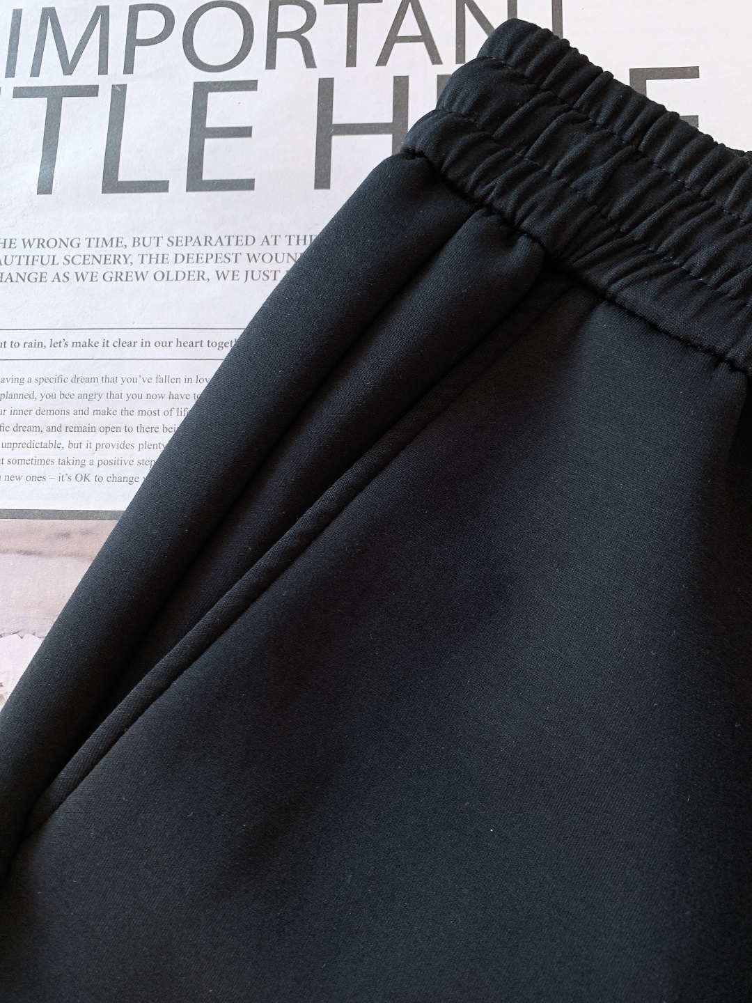 Moncler 蒙口 2026SS早春新品工装抽绳休闲裤时尚系列，独特设计，抽绳休闲长裤 订纱开始订染和