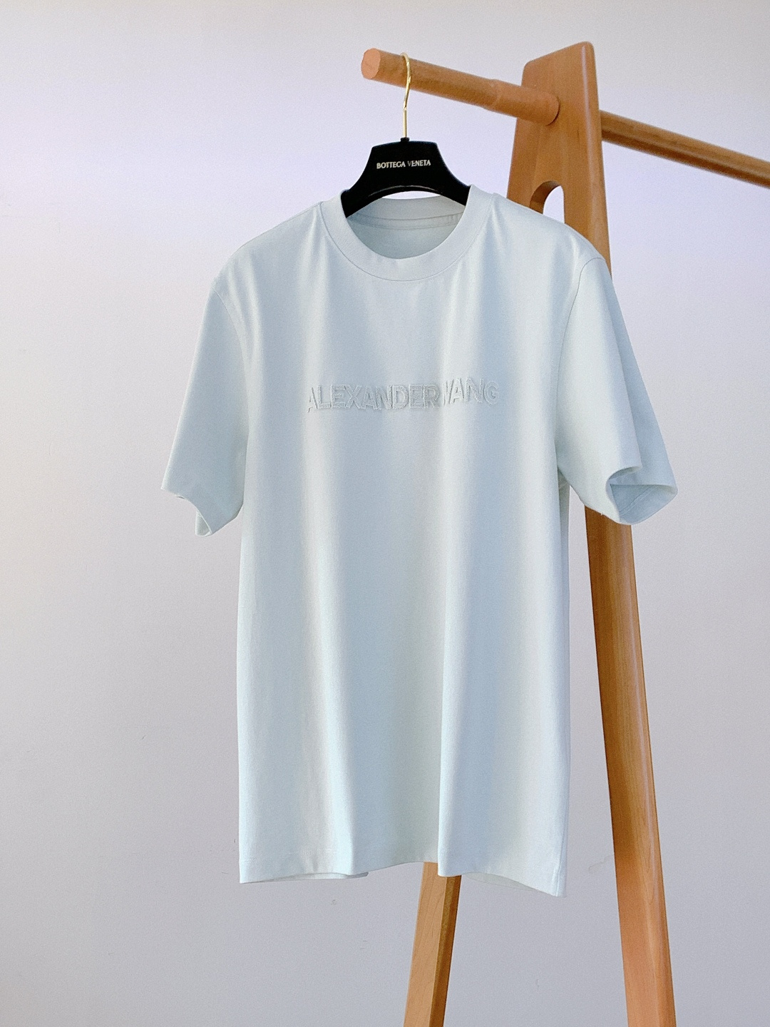 Aalxanderwang亚历山大.王 2026SS早春新品 牙刷绣短袖T恤重磅上新！甄选230g定制高