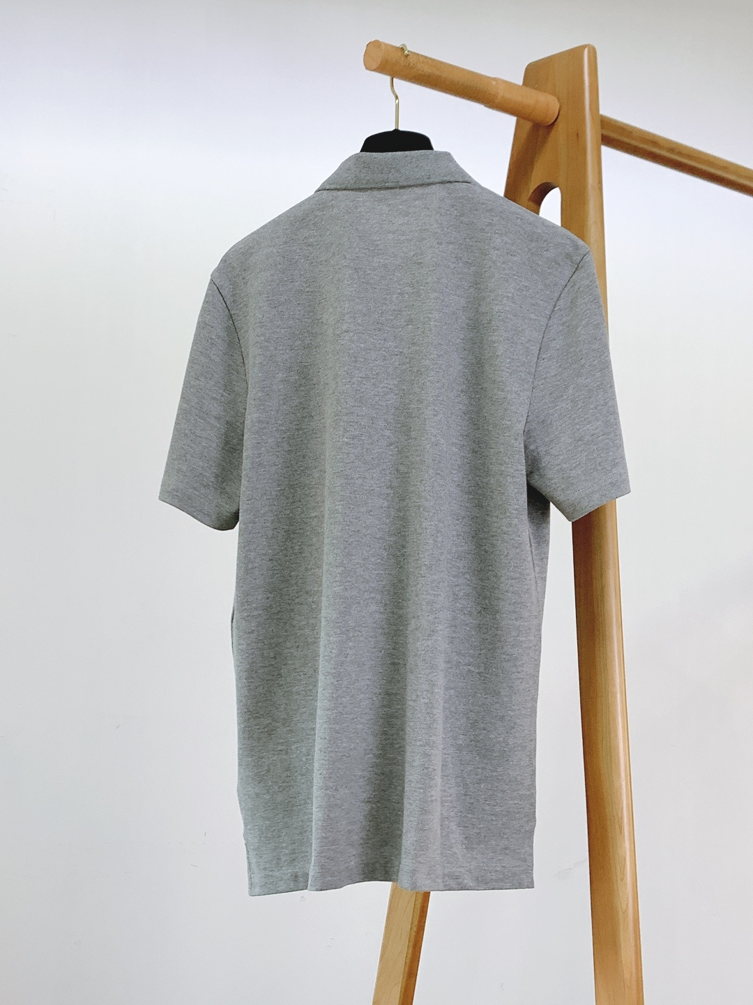 Dior Homme 迪奥·桀傲 2026SS早春新品 男士经典logo刺绣珠地棉Polo衫。采用进口高