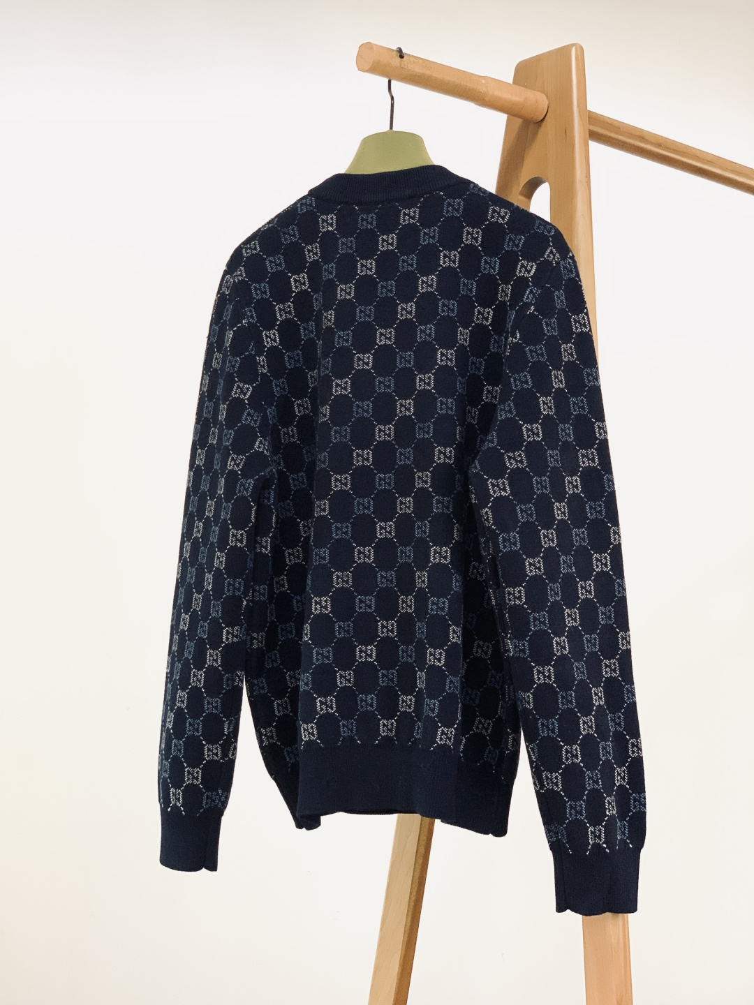 Gucci 古驰 2026SS早春新品双面羊毛GG提花圆领毛衣。进口双面羊毛针织面料，由高支美利奴羊毛经