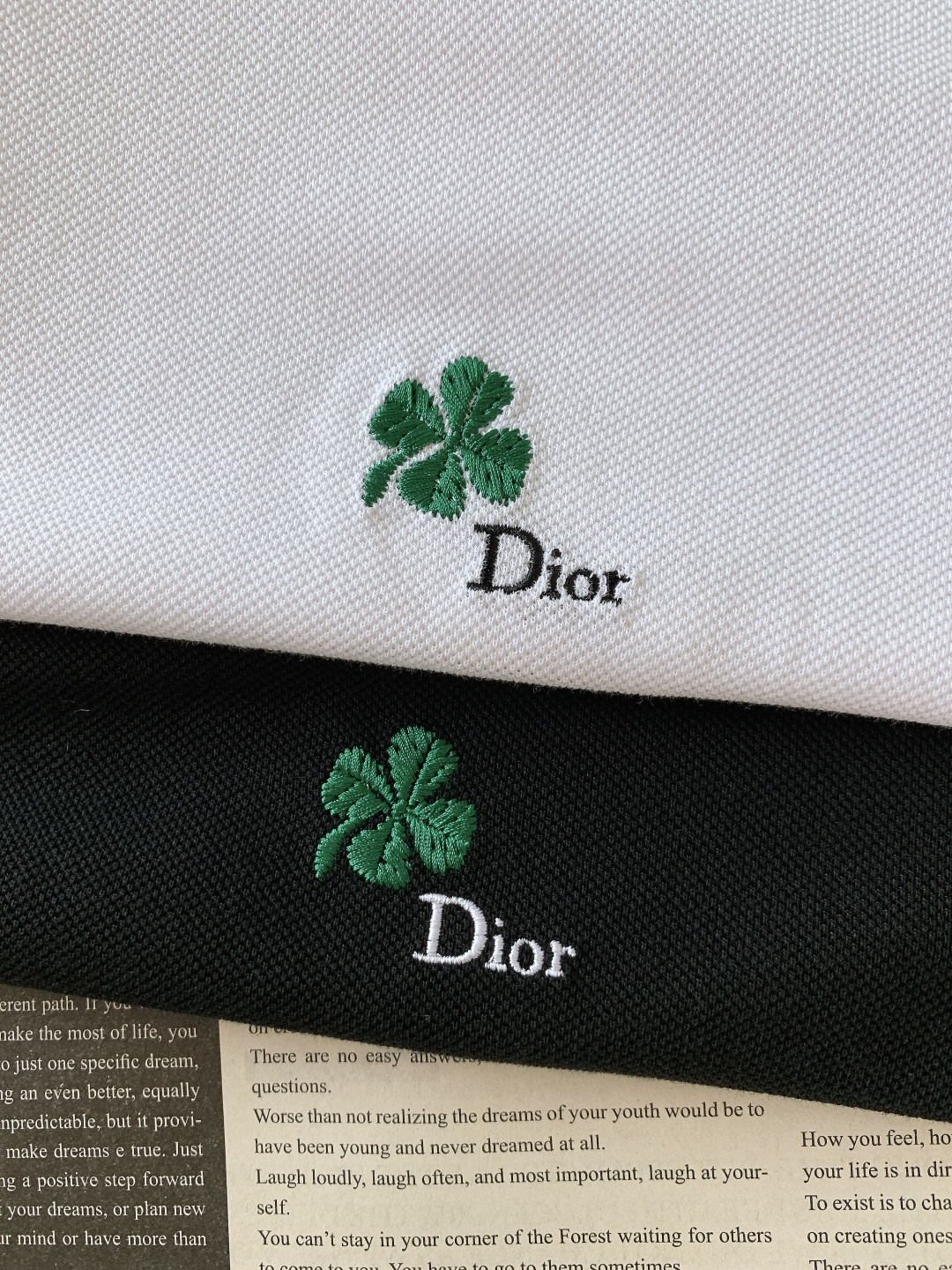 Dior Homme 迪奥·桀傲 2026SS早春新品 四叶草刺绣珠地棉Polo衫。采用进口高支精梳珠地