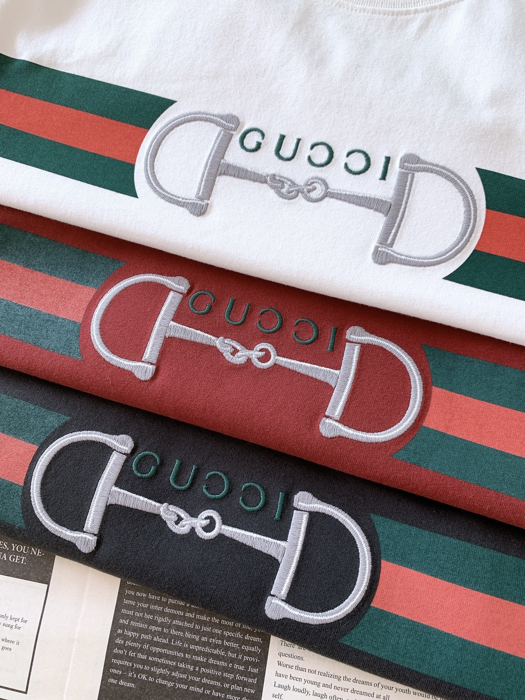 Gucci 古驰 2026SS早春新品马衔扣织带刺绣短袖T恤重磅上新！甄选进口260g高支双股精梳棉面料