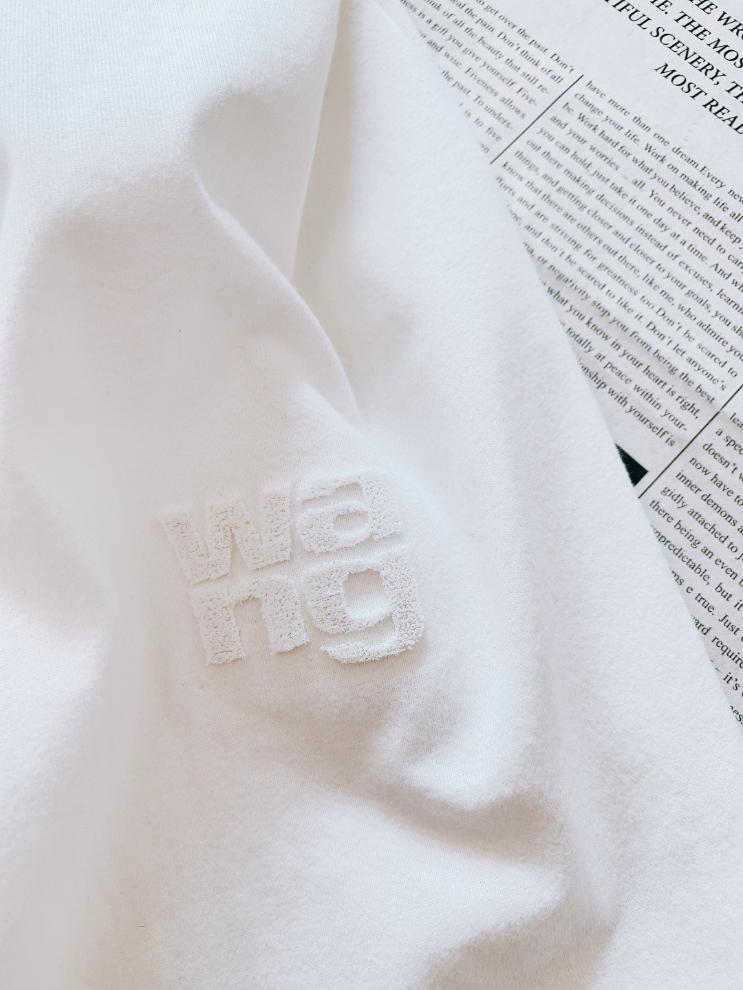 Aalxanderwang亚历山大.王 2026SS早春新品 牙刷绣短袖T恤重磅上新！甄选230g定制高