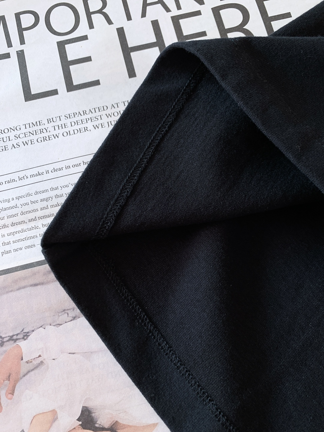 Stone Island 石头岛 2026SS早春新品 刺绣短袖T恤重磅上新！甄选定织高支精梳棉面料，触