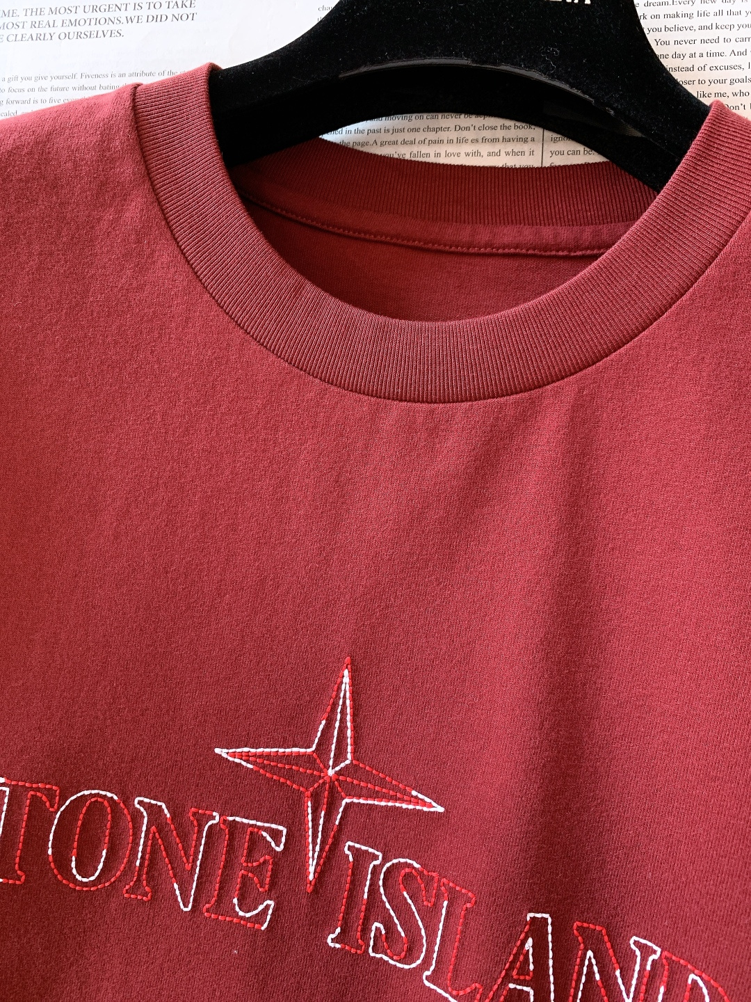 Stone Island 石头岛 2026SS早春新品 刺绣短袖T恤重磅上新！甄选定织高支精梳棉面料，触
