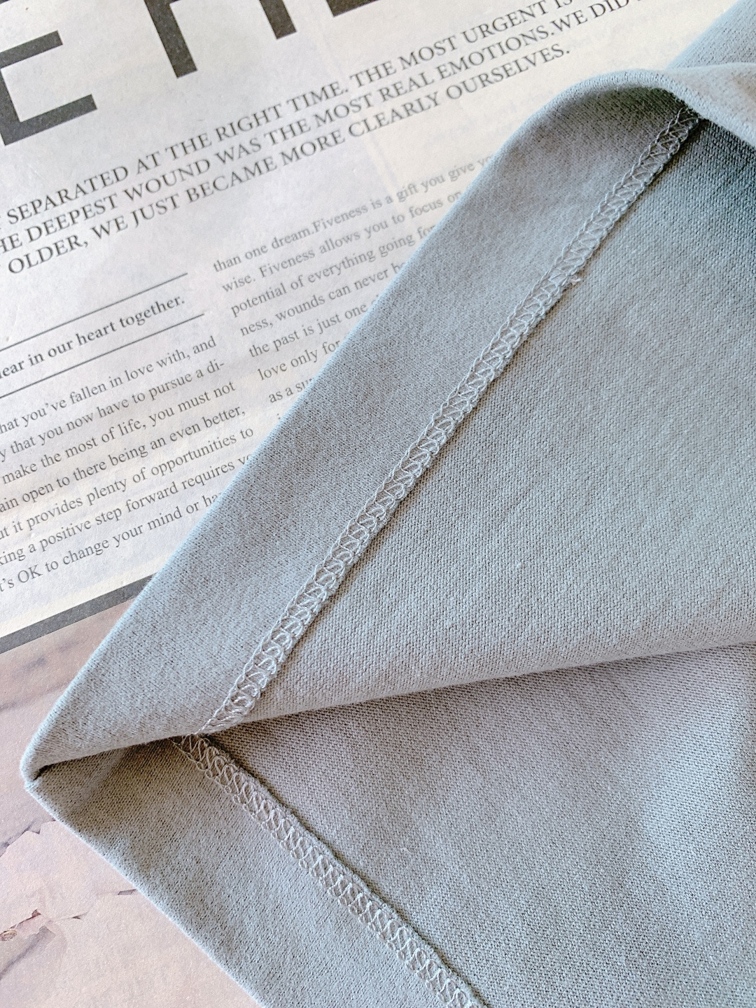 Stone Island 石头岛 2026SS早春新品 刺绣短袖T恤重磅上新！甄选定织高支精梳棉面料，触