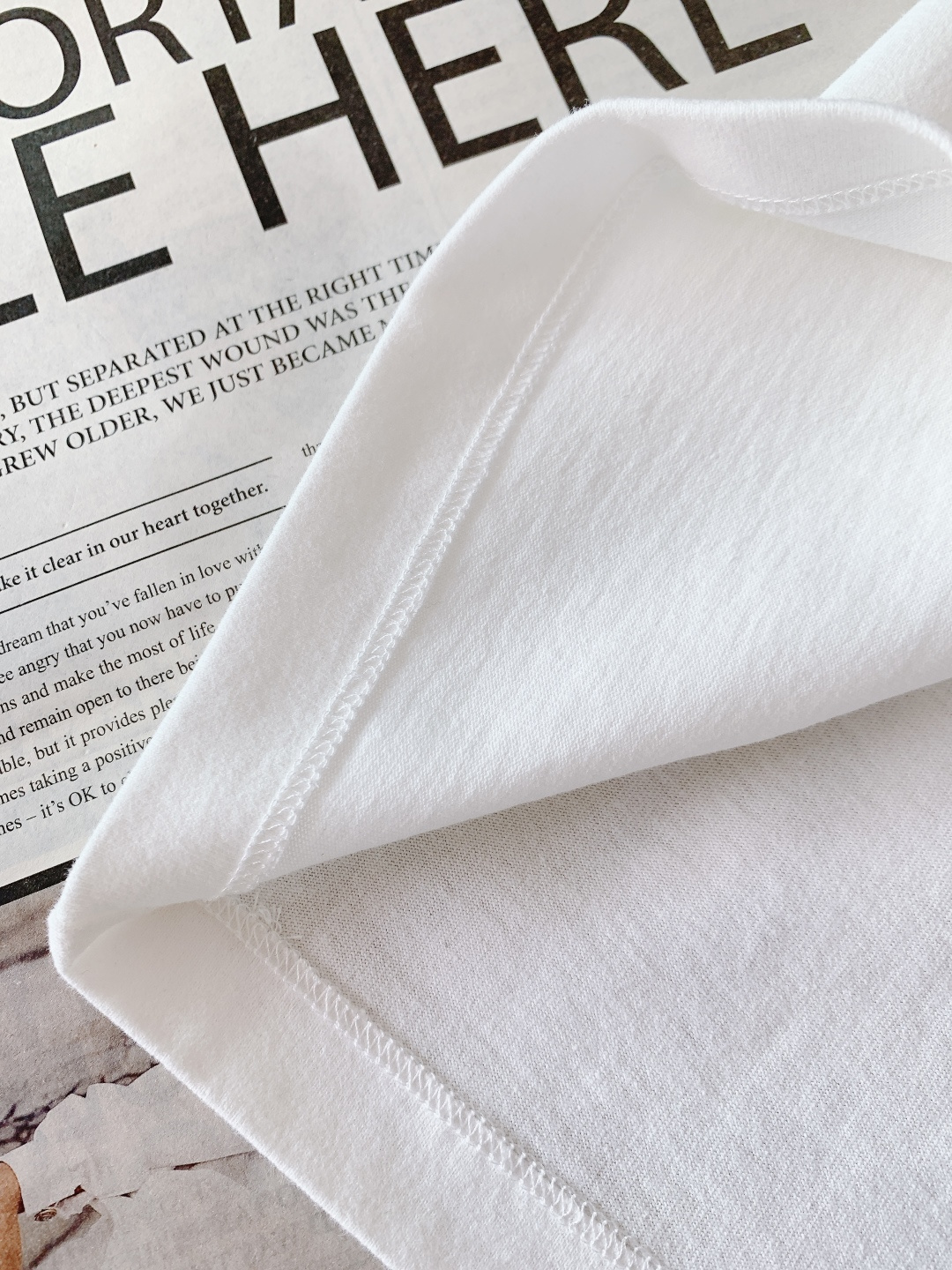 Stone Island 石头岛 2026SS早春新品 刺绣短袖T恤重磅上新！甄选定织高支精梳棉面料，触