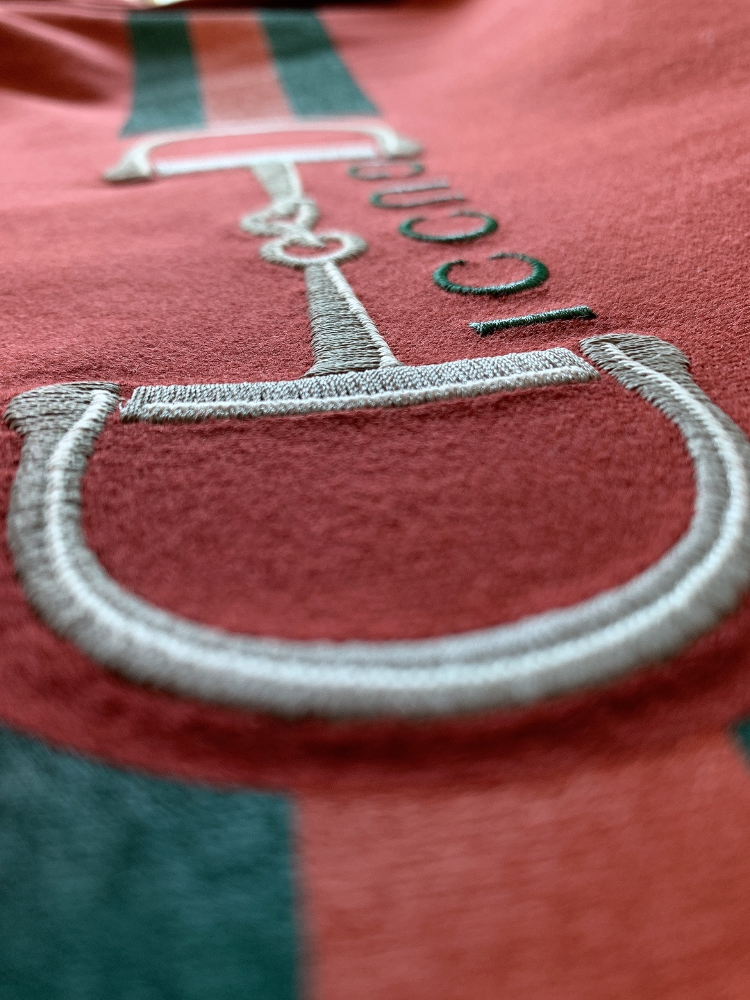 Gucci 古驰 2026SS早春新品马衔扣织带刺绣短袖T恤重磅上新！甄选进口260g高支双股精梳棉面料