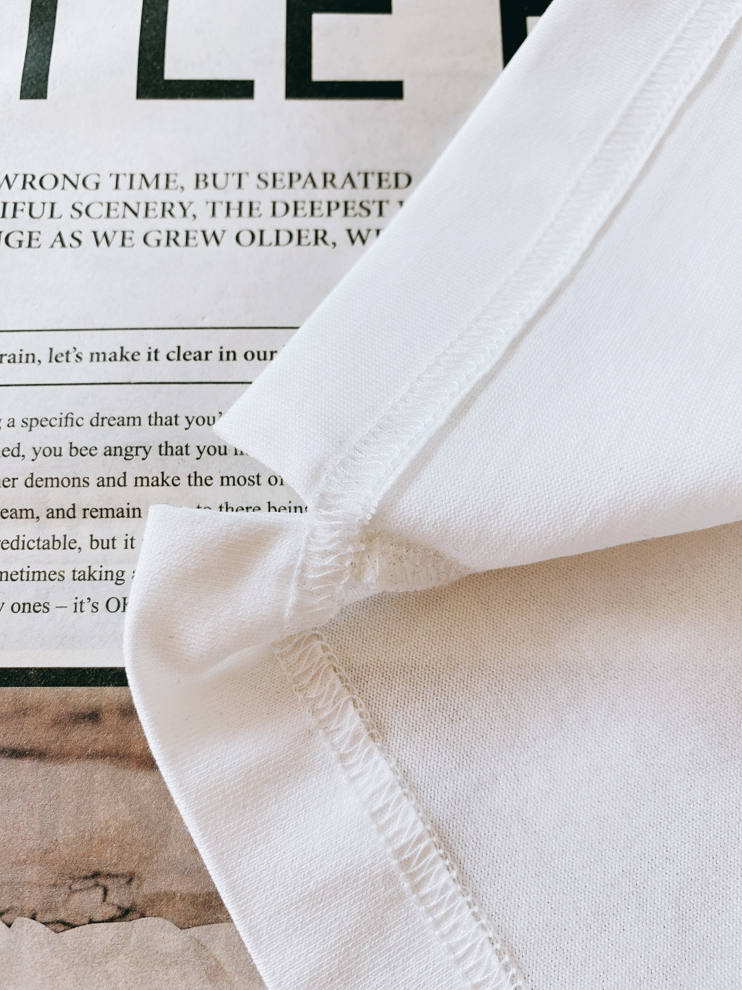 Burberry 巴宝莉 2026SS早春新品 浮雕刺绣T恤。100%进口精梳棉料，酵素洗水软乎乎超亲肤