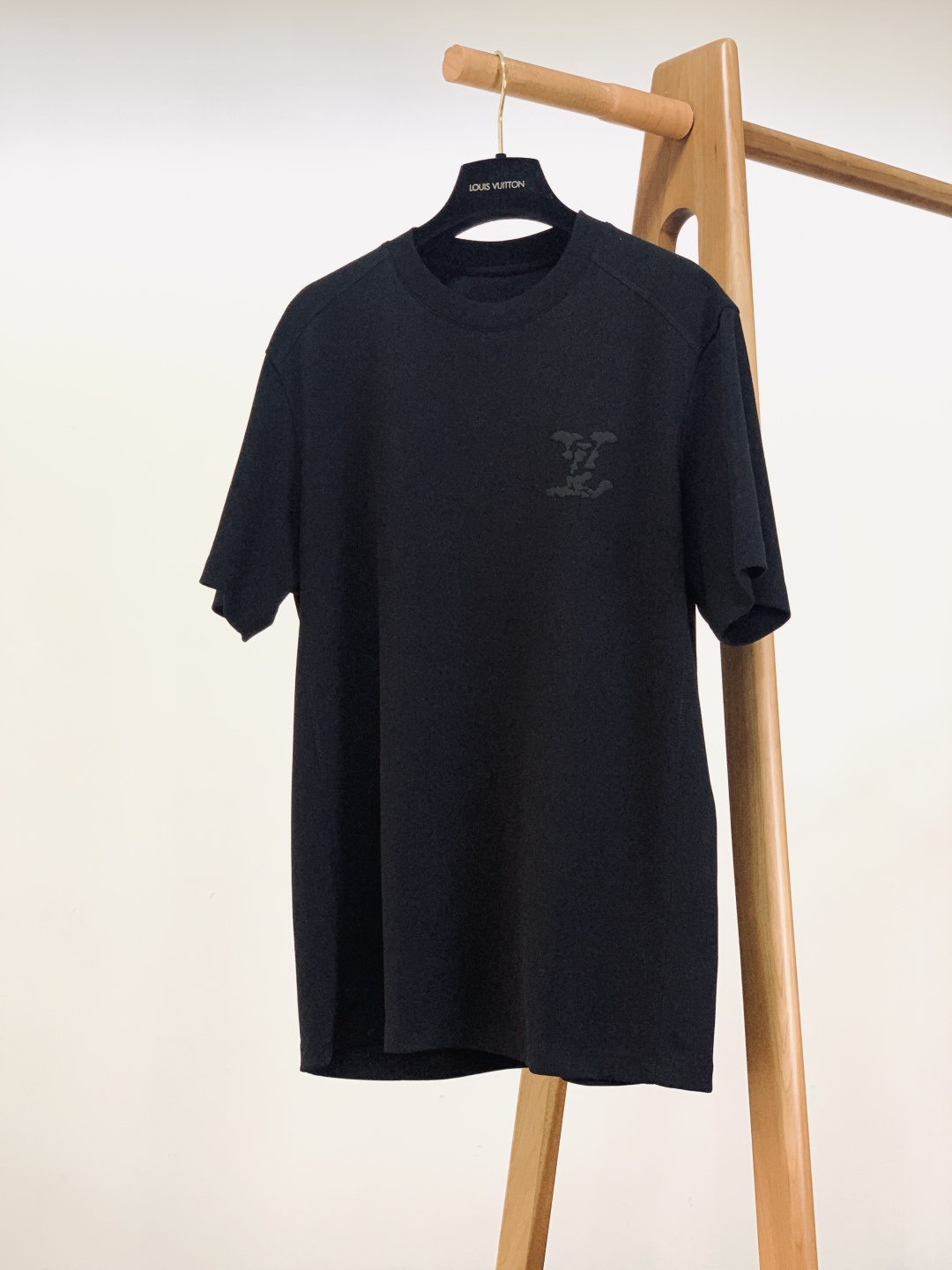 ⚠️🌾LouisVuitton 路易威登 2026SS早春新品云朵压印Logo短袖T恤。280g高支高密