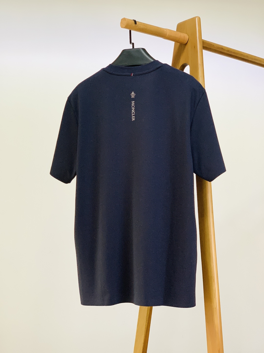 ⚠️🌾Moncler 蒙口 2026SS早春新品 经典T恤，一件顶三件的硬核质感210g重磅高支棉，丝光