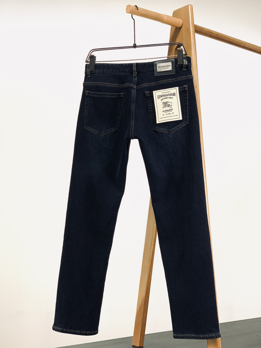 ⚠️🌾Burberry 巴宝莉 2026SS早春新品秋冬刚需，休闲加绒牛仔裤重磅牛仔+羊羔绒内里，保暖不