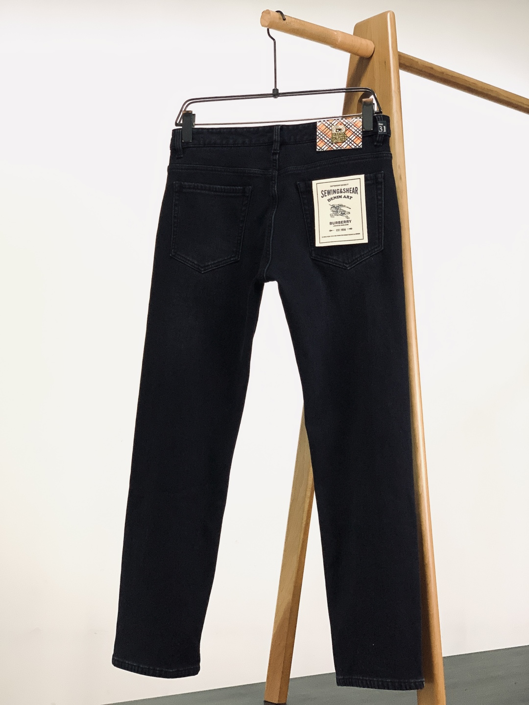 ⚠️🌾Burberry 巴宝莉 2026SS早春新品❄️ 秋冬刚需，休闲加绒牛仔裤重磅牛仔+羊羔绒内里，