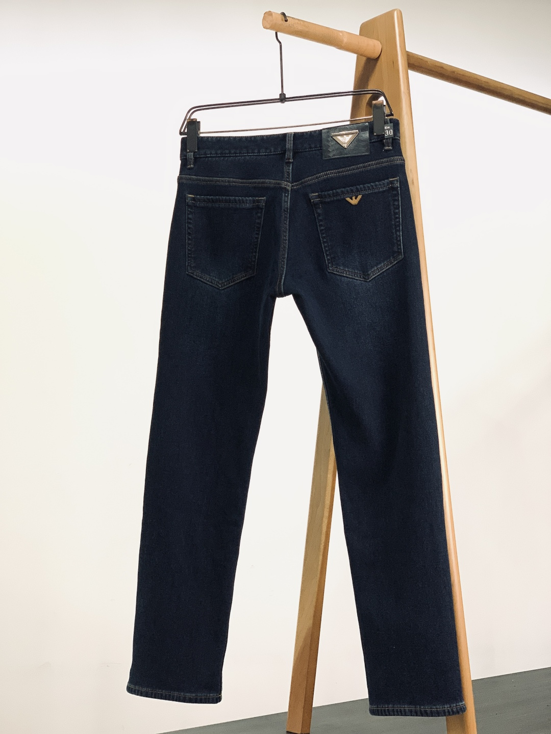 ⚠️🌾EmPorio Armani 阿玛尼 2026SS早春新品 休闲加绒牛仔裤，一条过冬的硬核选择。酵