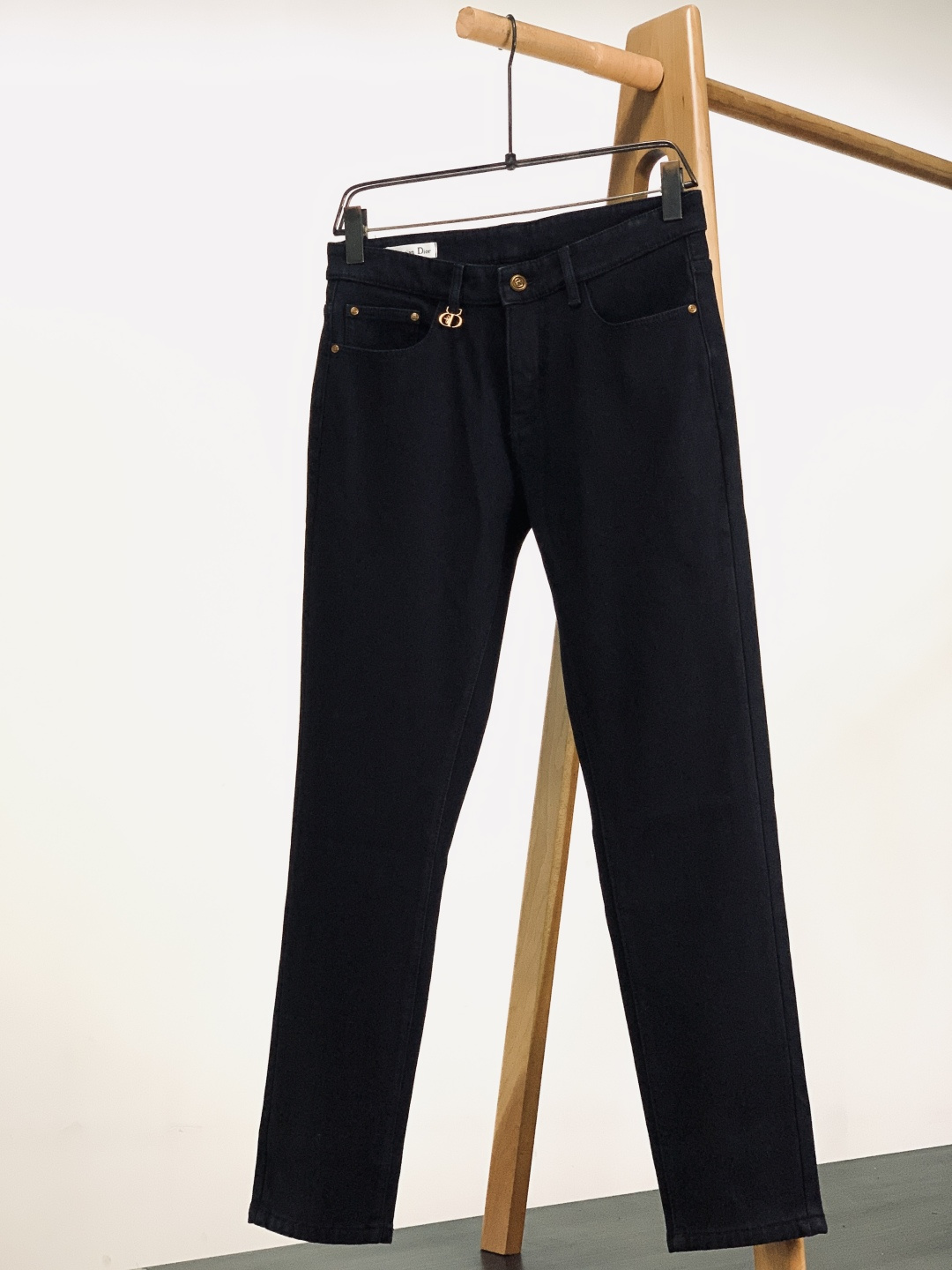 ⚠️🌾Dior Homme 迪奥·桀傲 2026SS早春新品 休闲加绒牛仔裤，一条过冬的法式硬核之选。高