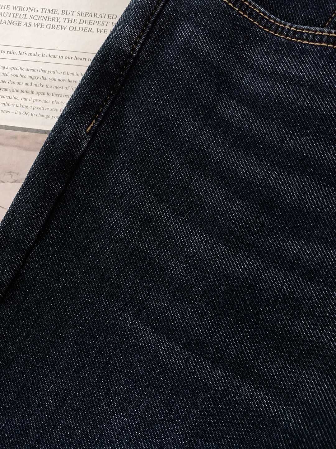 ⚠️🌾EmPorio Armani 阿玛尼 2026SS早春新品 休闲加绒牛仔裤，一条过冬的硬核选择。酵