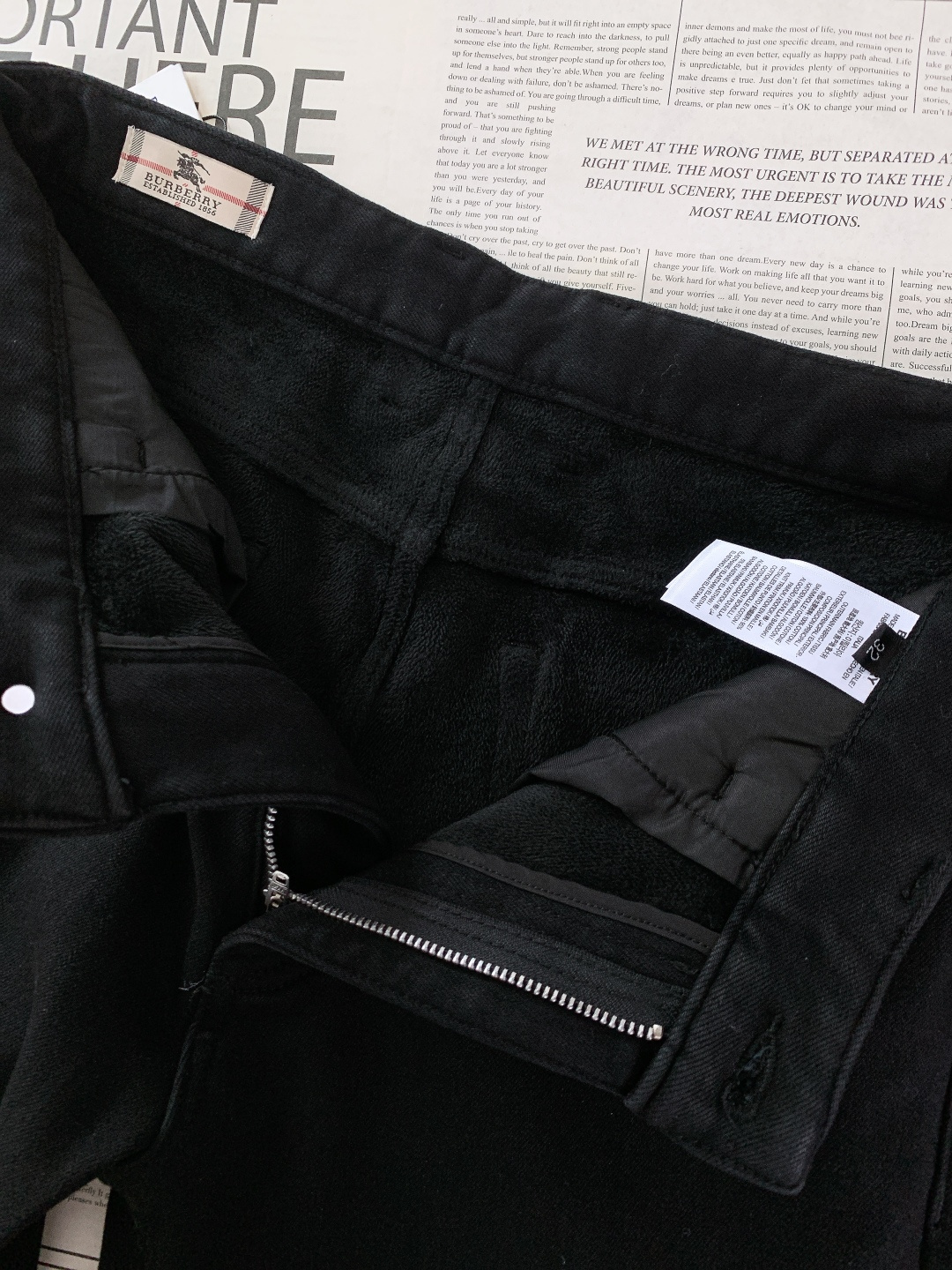 ⚠️🌾Burberry 巴宝莉 2026SS早春新品 休闲加绒牛仔裤，一条过冬的英伦硬核之选。高密牛仔+