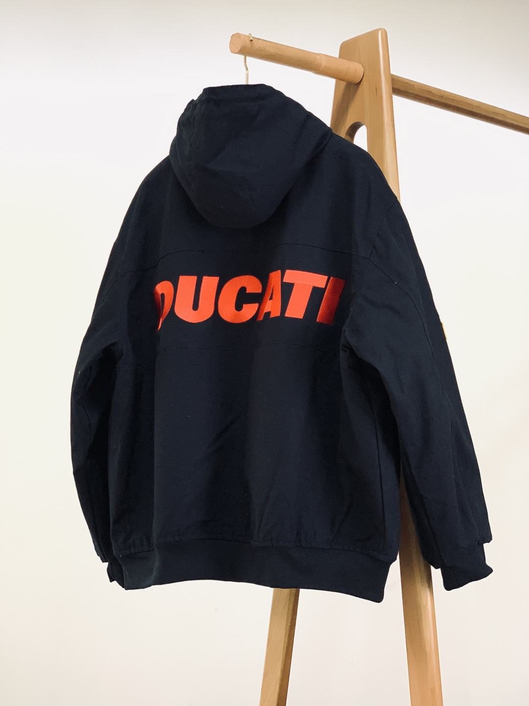 ⚠️🌾SUPREME x DUCATI/杜卡迪 联名款双口袋拉链连帽赛车机车服夹克外套尺码S-XL尺码：