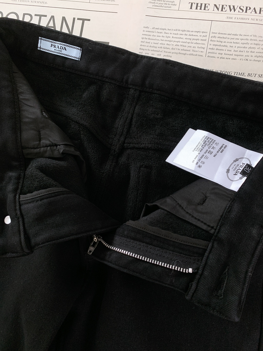 ⚠️🌾Prada 普拉达 2026SS早春新品 休闲加绒牛仔裤，一条过冬的意式硬核之选高密牛仔+加厚一体