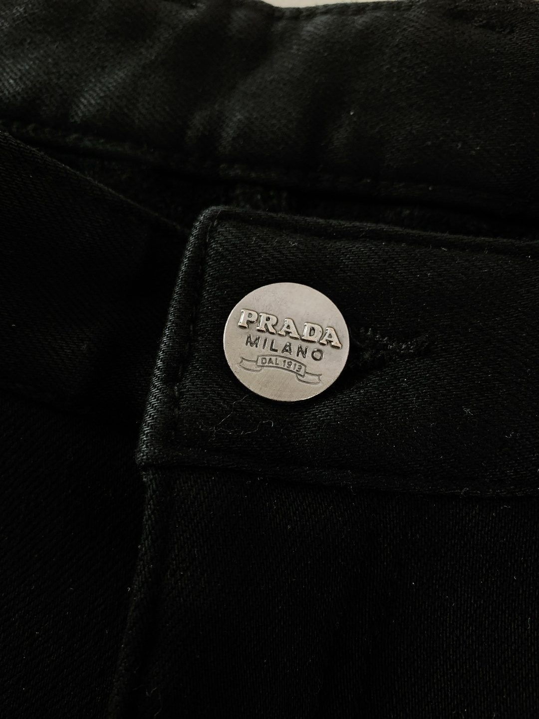 ⚠️🌾Prada 普拉达 2026SS早春新品 休闲加绒牛仔裤，一条过冬的意式硬核之选高密牛仔+加厚一体