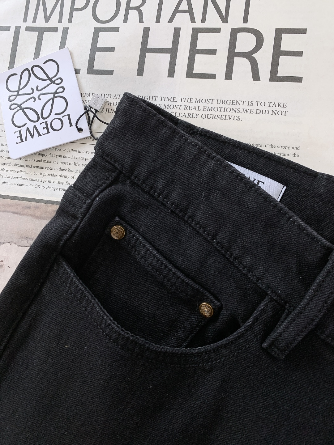 ⚠️🌾Loewe 罗意威 2026SS早春新品 休闲加绒牛仔裤，一条过冬的极简硬核之选高密牛仔+加厚一体