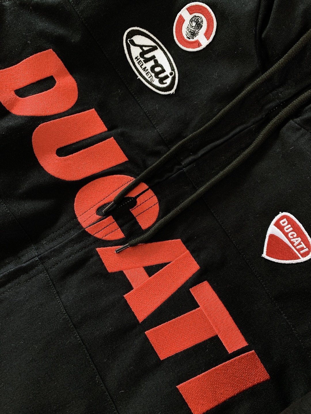 ⚠️🌾SUPREME x DUCATI/杜卡迪 联名款双口袋拉链连帽赛车机车服夹克外套尺码S-XL尺码：