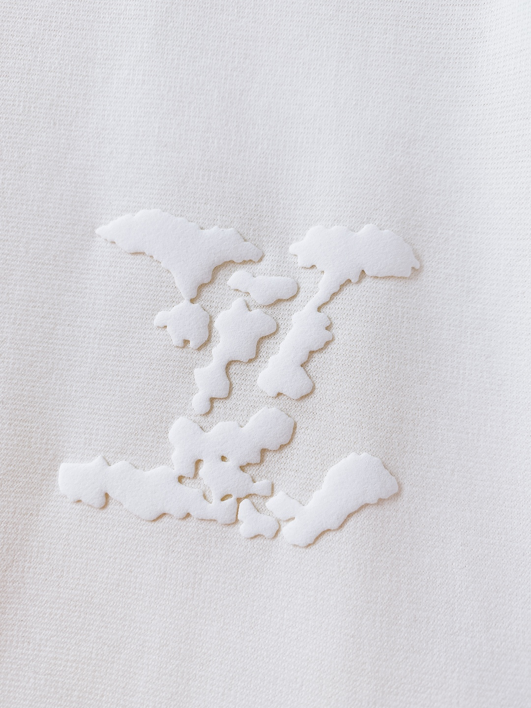 ⚠️🌾LouisVuitton 路易威登 2026SS早春新品云朵压印Logo短袖T恤。280g高支高密