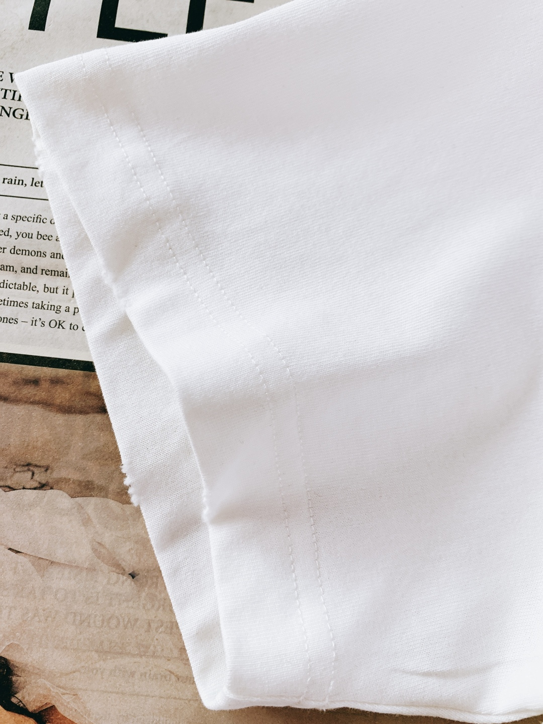 ⚠️🌾Y-3 山本耀司 2026SS早春新品涂鸦印花短袖T恤。260g双纱纯棉面料，挺括有型不软塌，亲肤