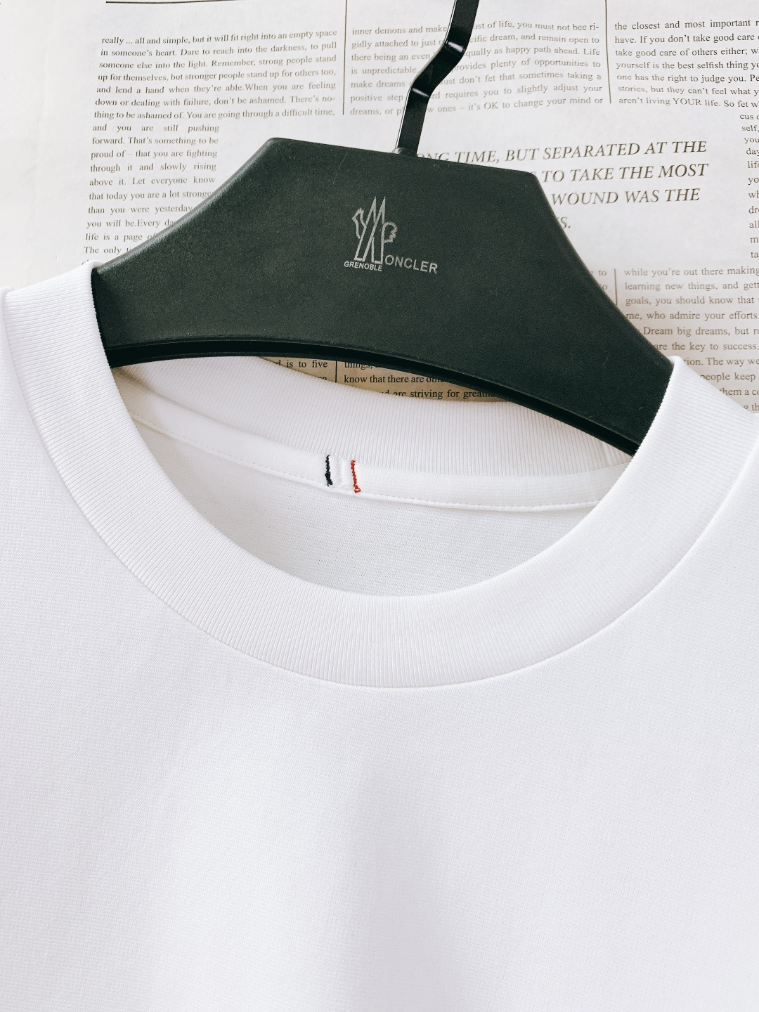 ⚠️🌾Moncler 蒙口 2026SS早春新品 经典T恤，一件顶三件的硬核质感210g重磅高支棉，丝光