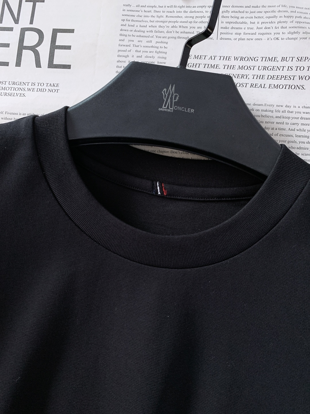 ⚠️🌾Moncler 蒙口 2026SS早春新品 经典T恤，一件顶三件的硬核质感210g重磅高支棉，丝光