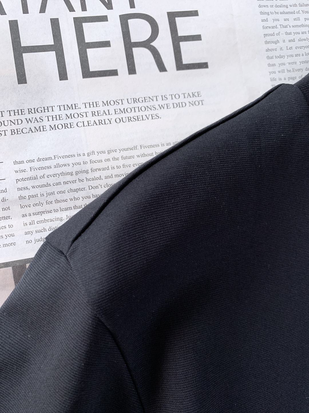 ⚠️🌾Moncler 蒙口 2026SS早春新品 经典T恤，一件顶三件的硬核质感210g重磅高支棉，丝光