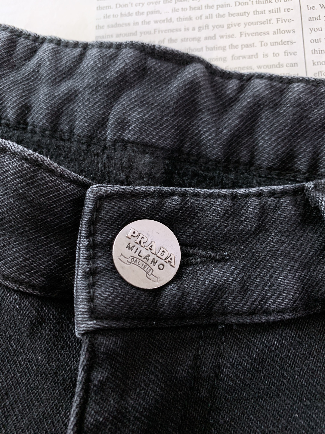 ⚠️🌾Prada 普拉达 2026SS早春新品 秋冬刚需，休闲加绒牛仔裤高密牛仔+羊羔绒内里，保暖不臃肿