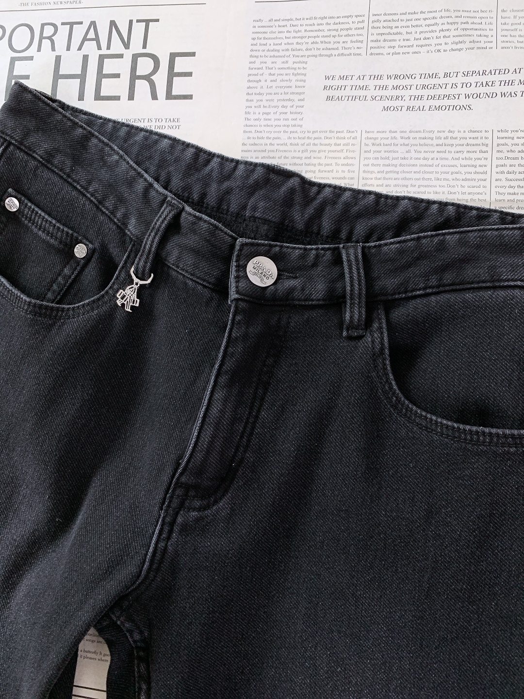 ⚠️🌾Prada 普拉达 2026SS早春新品 秋冬刚需，休闲加绒牛仔裤高密牛仔+羊羔绒内里，保暖不臃肿