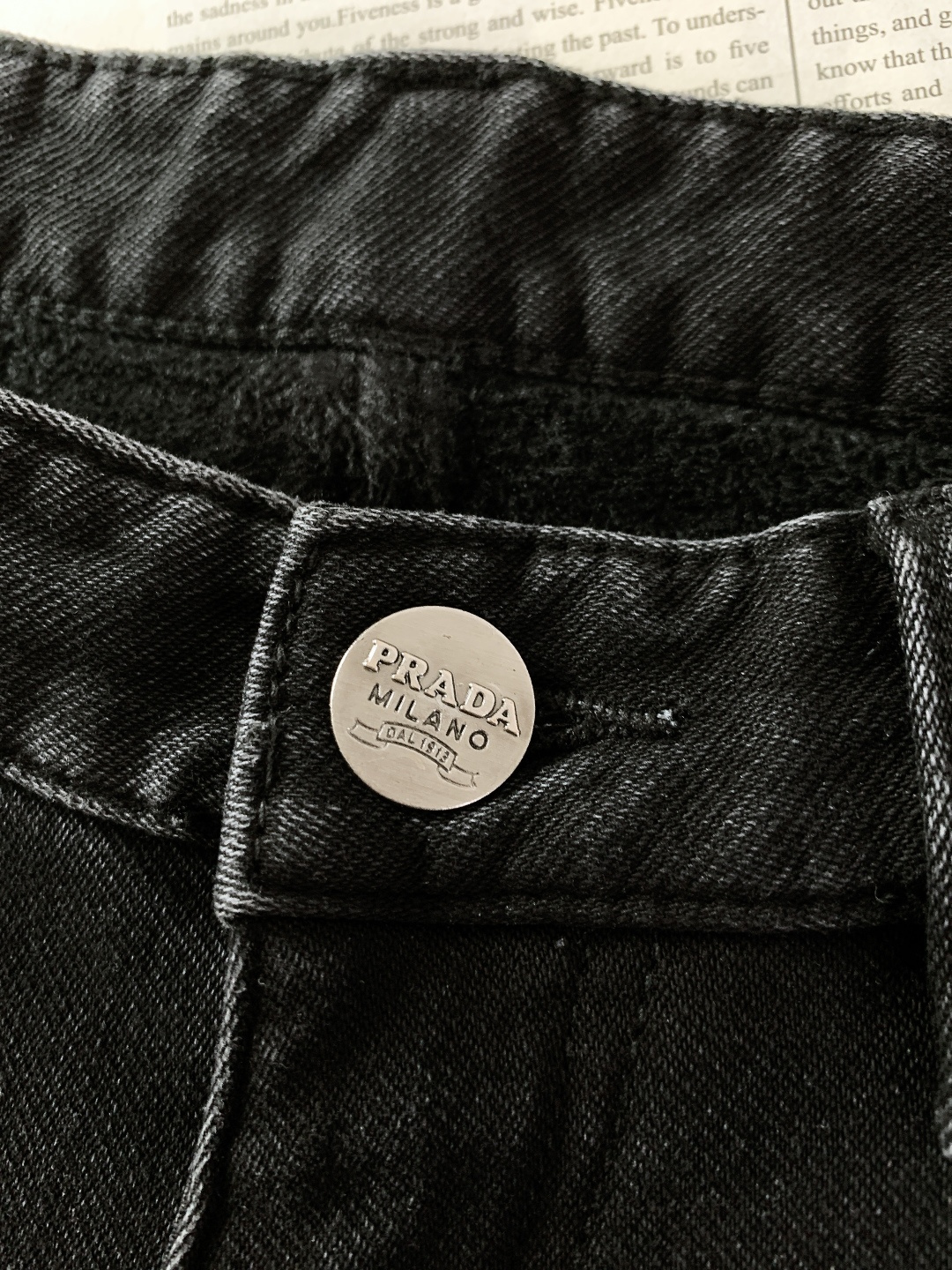 ⚠️🌾Prada 普拉达 2026SS早春新品 秋冬刚需，加绒牛仔裤。重磅牛仔+高密摇粒绒，保暖不臃肿黑