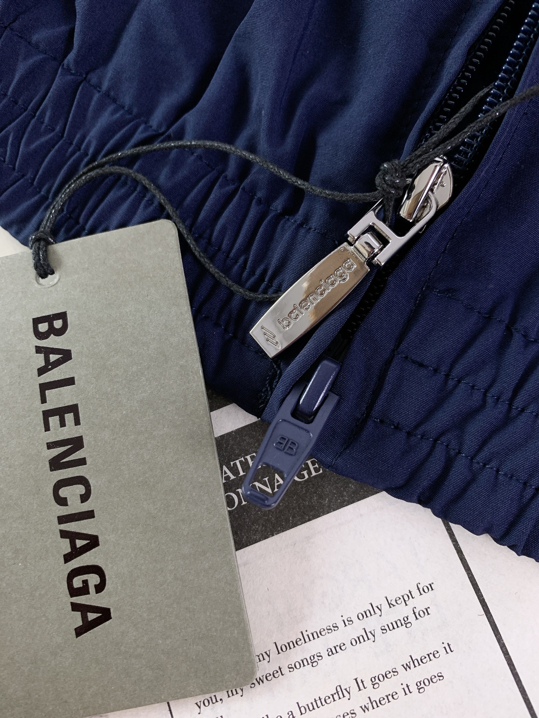 ⚠️🌾𝐁𝐚𝐥𝐞𝐧𝐜𝐢𝐚𝐠𝐚 巴黎世家 2026SS早春新品3B足球夹克⚽️采用高密防泼水面料，触感轻盈顺