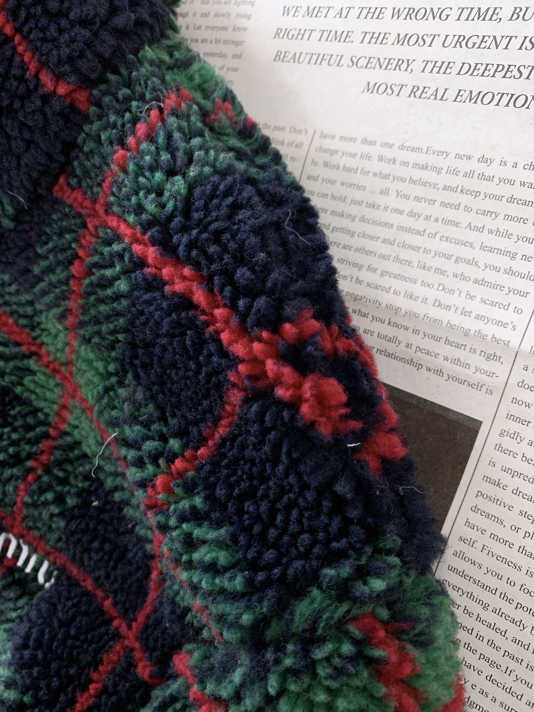 ⚠️🌾Miumiu 缪缪 2026SS早春新品摇粒绒格纹外套。采用高密摇粒绒面料，绒感蓬松柔软，触感温暖