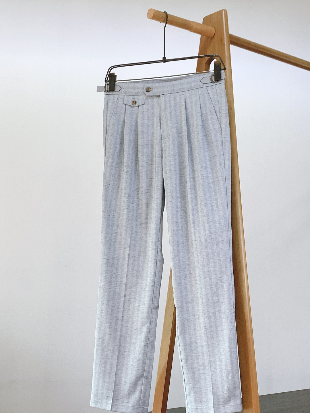 Brunello Cucinelli 布鲁奈罗.库奇内利 2026SS早春新品亚麻混纺休闲西裤，意式松弛