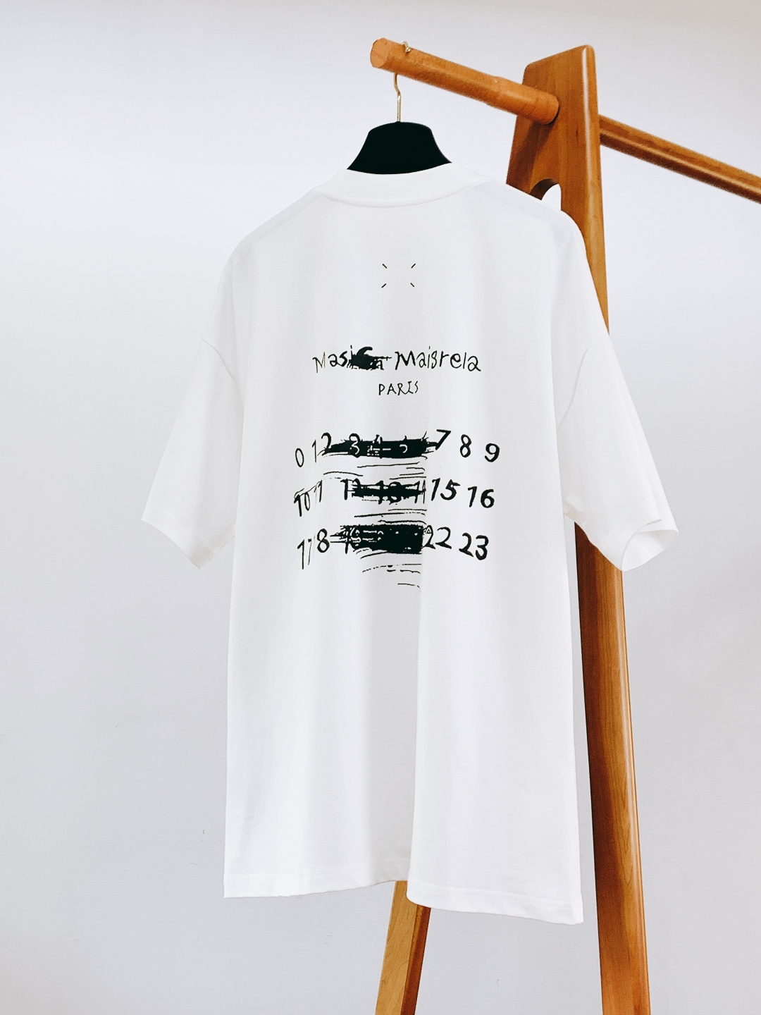 Maison Margiela MM6 马丁马吉拉 2026SS春夏新品涂鸦数字短袖T恤，解构主义天花板