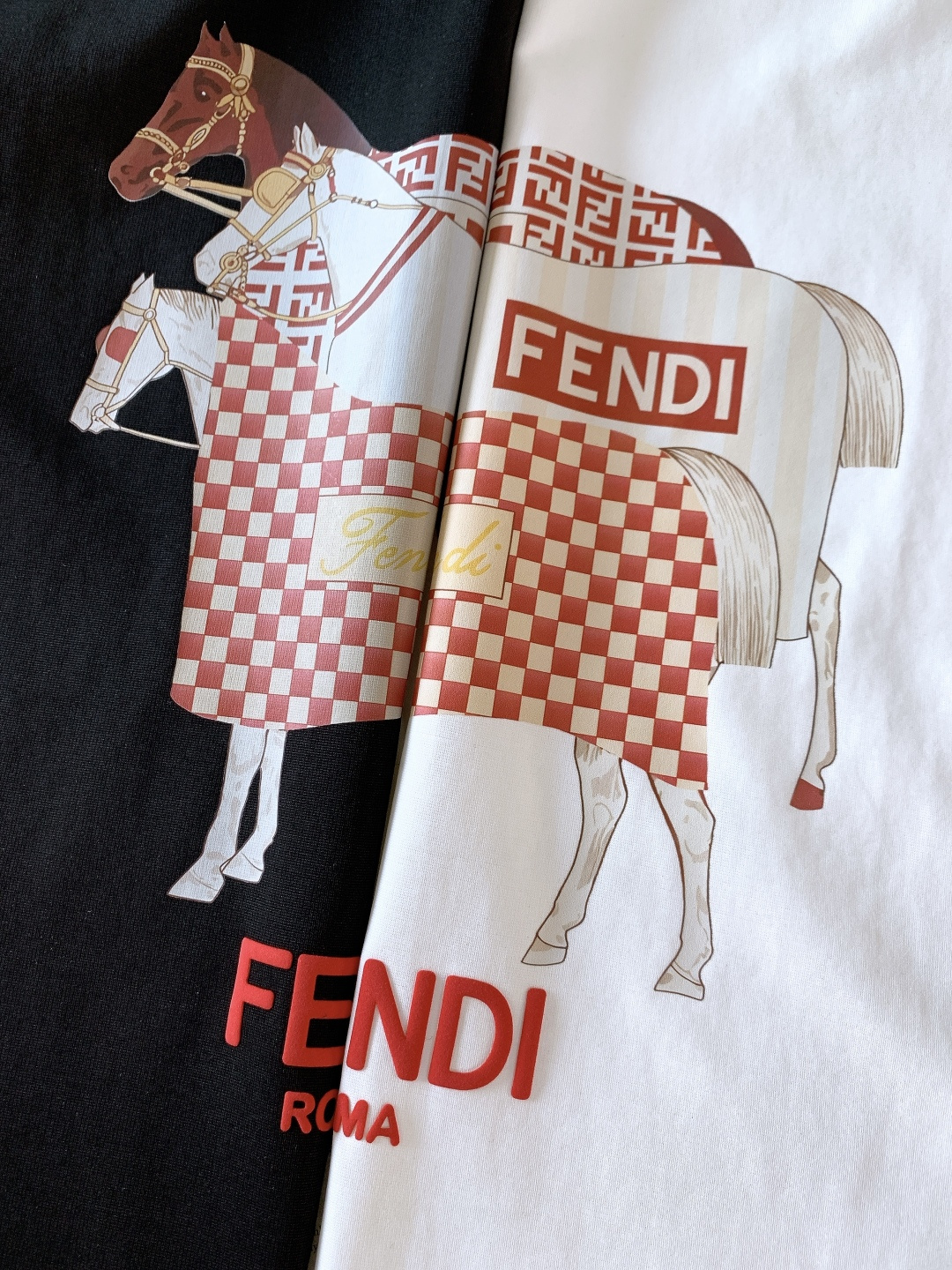 Fendi 芬迪 2026SS春夏新品 骏马印花 T 恤 | 罗马轻奢，夏日潮流神衣重磅精梳棉双纱面料！
