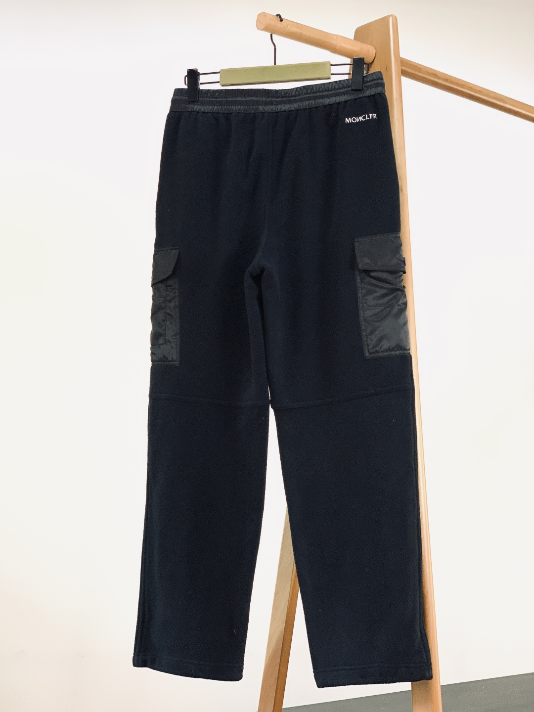 ⚠️支持年后Moncler 蒙口 2026SS早春新品 摇粒绒工装裤｜户外机能+都市休闲，户外刚需款！高