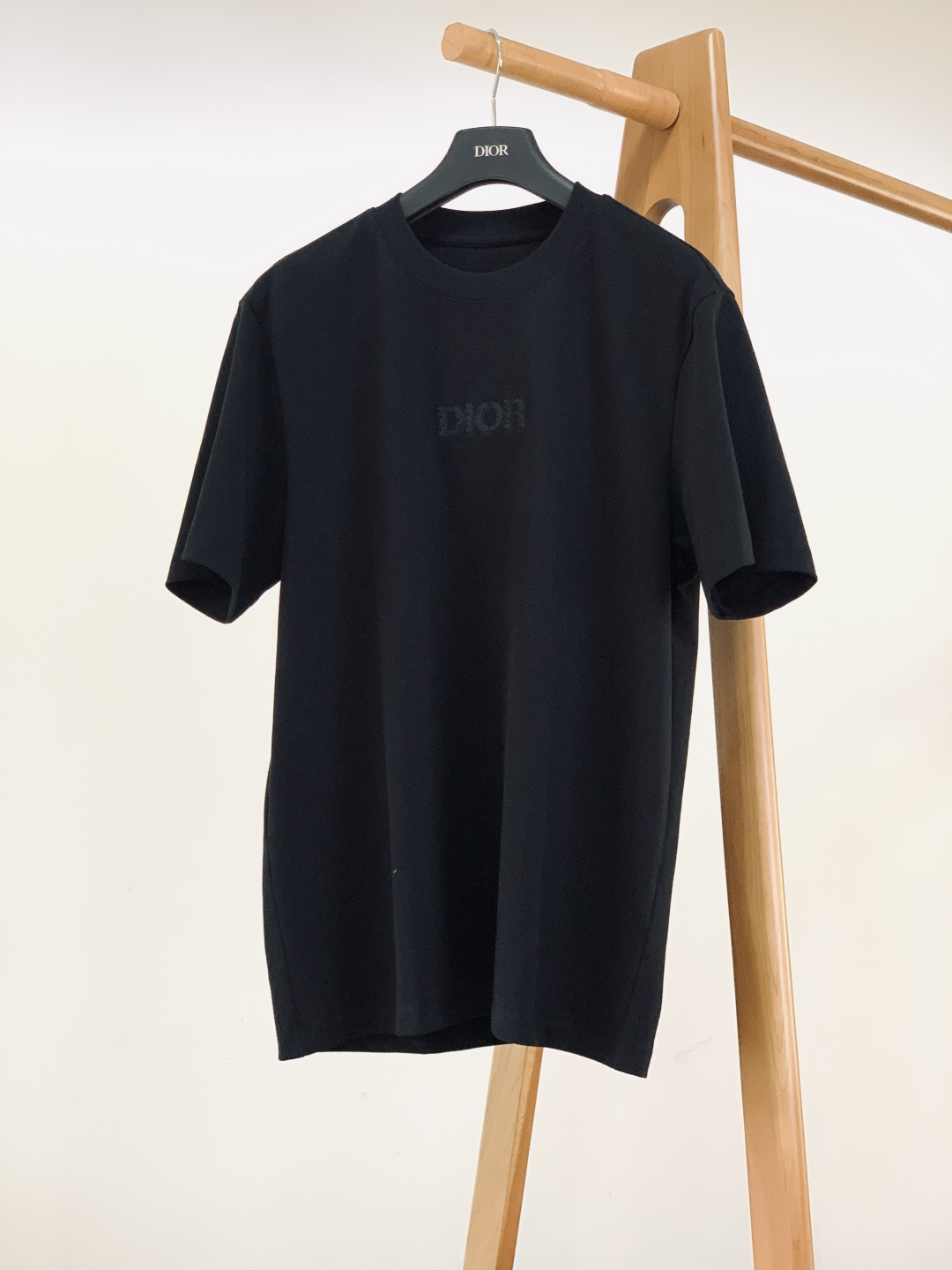 Dior Homme 迪奥·桀傲 2026SS春夏新品刺绣Logo T恤｜双色齐发！重磅双纱棉面料，厚实