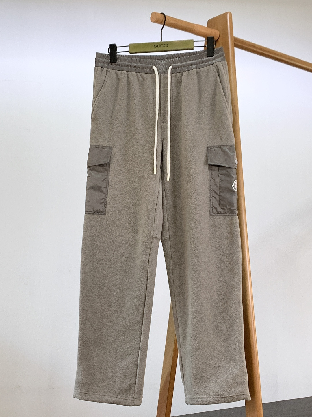 ⚠️支持年后Moncler 蒙口 2026SS早春新品 摇粒绒工装裤｜户外机能+都市休闲，户外刚需款！高