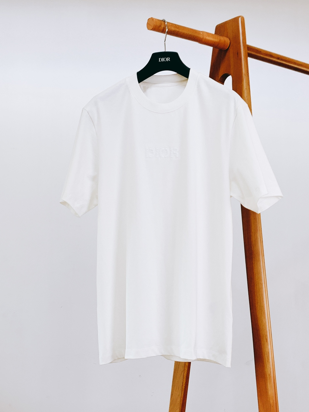Dior Homme 迪奥·桀傲 2026SS春夏新品刺绣Logo T恤｜双色齐发！重磅双纱棉面料，厚实