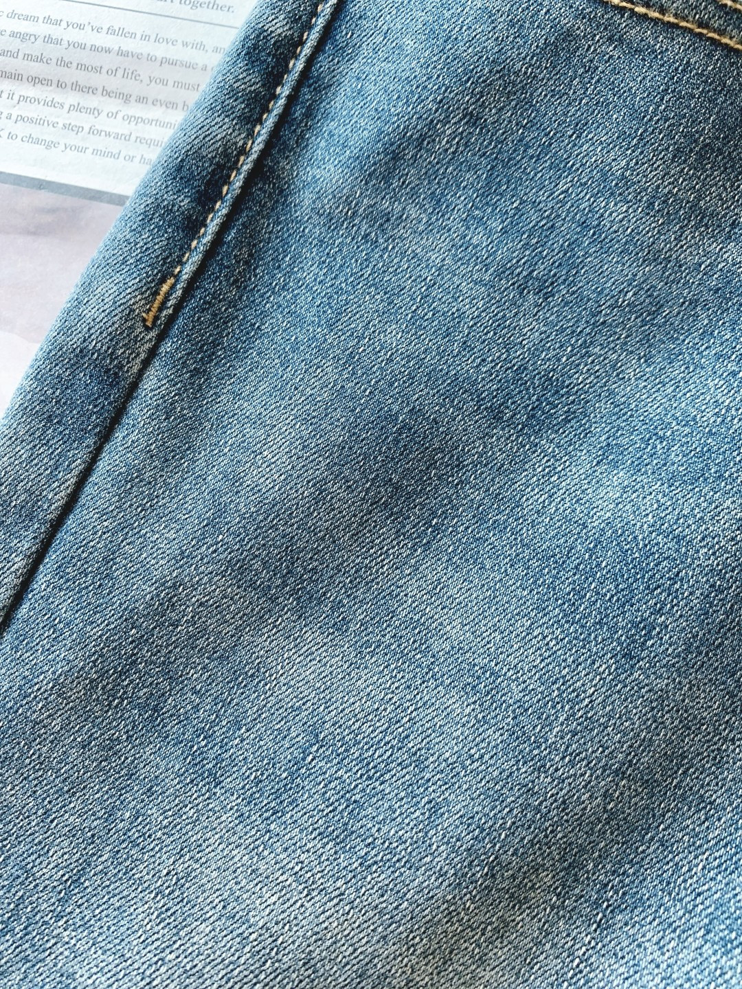 Chrome Hearts 克罗心 2026SS早春新品高级时装感 进口牛仔面料 , 洗水牛仔裤。面料很