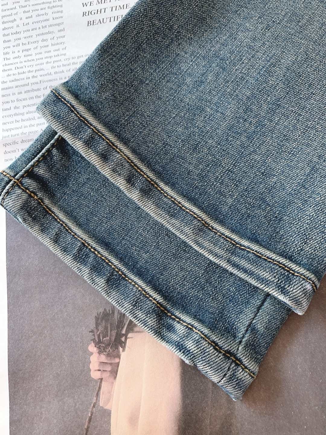 Chrome Hearts 克罗心 2026SS早春新品高级时装感 进口牛仔面料 , 洗水牛仔裤。面料很