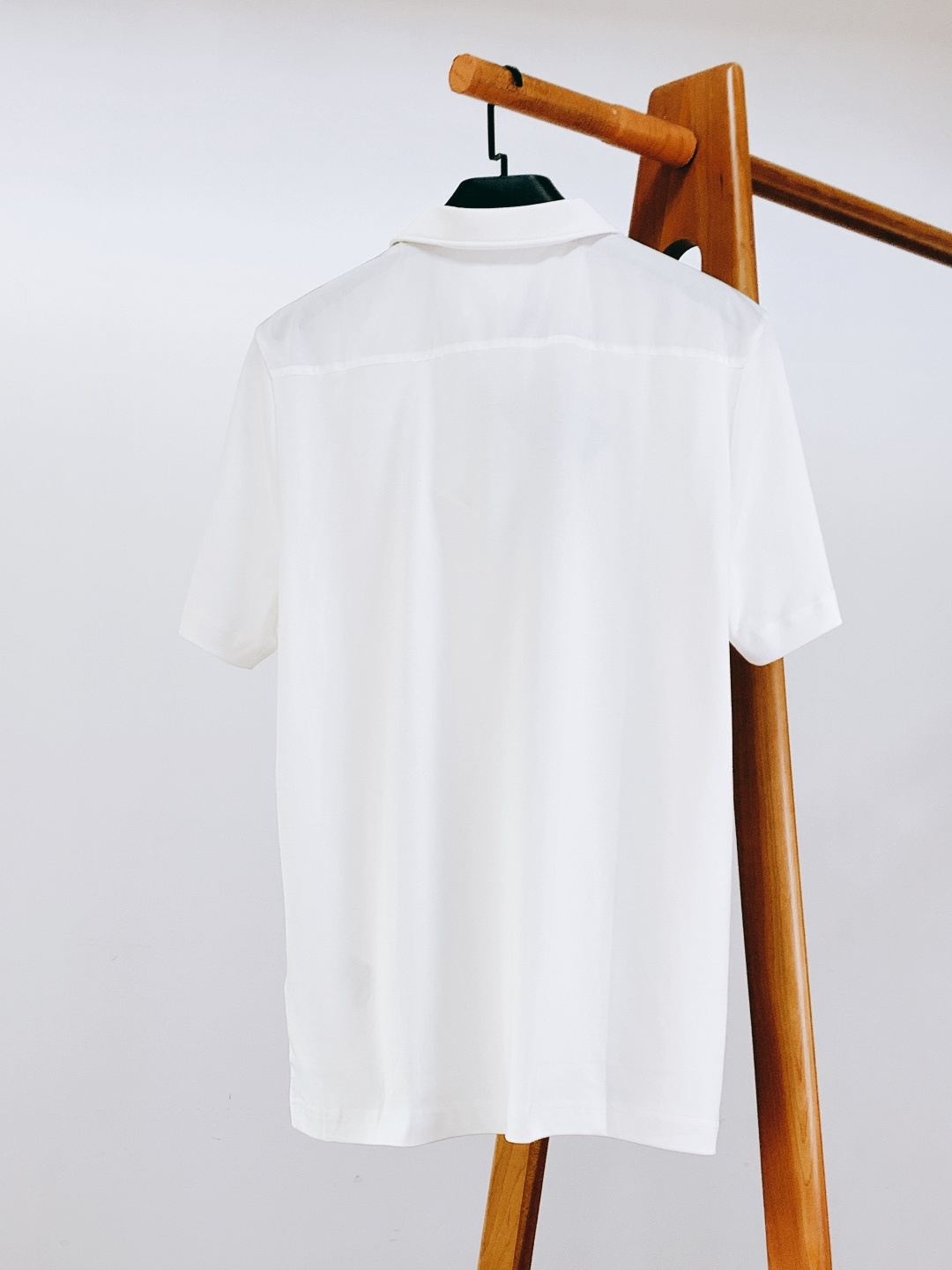 ⚠️支持年后Prada 普拉达 2026SS早春新品 三角徽标拼接Polo衫，意式极简+机能细节，型男春