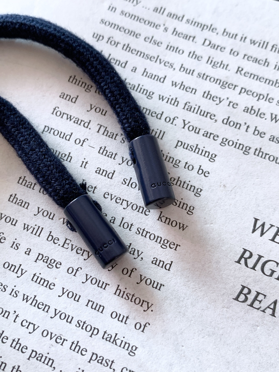 ⚠️支持年后Gucci 古驰 2026SS早春新品 GG刺绣条纹运动短裤，高奢复古运动风拉满，春夏日常运