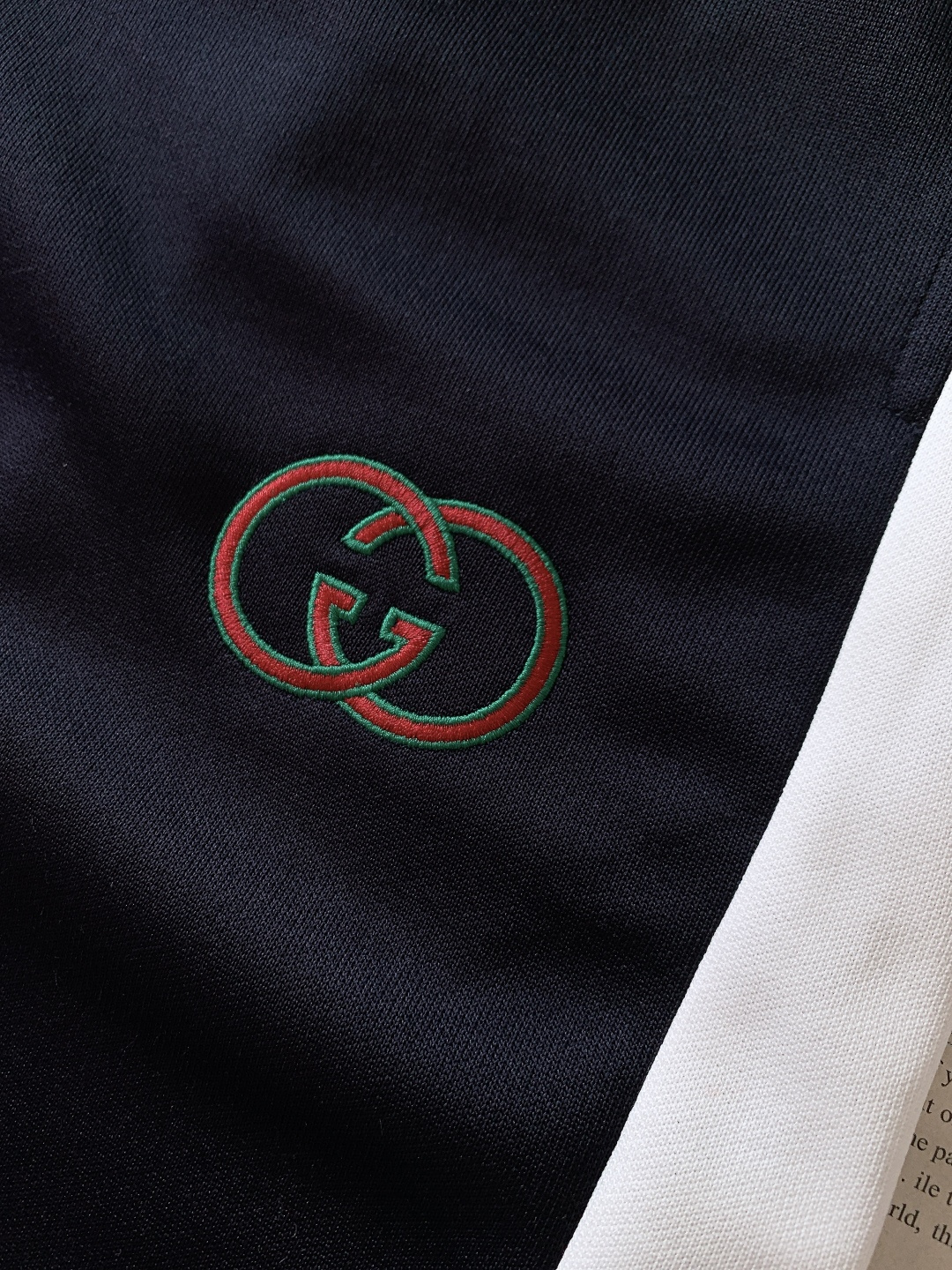 ⚠️支持年后Gucci 古驰 2026SS早春新品 GG刺绣条纹运动短裤，高奢复古运动风拉满，春夏日常运