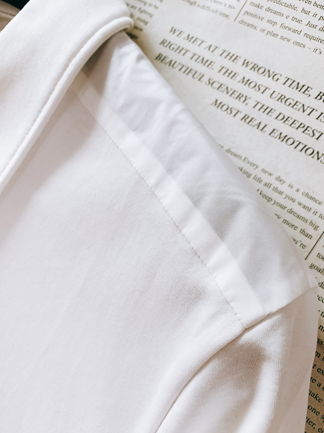 ⚠️支持年后Prada 普拉达 2026SS早春新品 三角徽标拼接Polo衫，意式极简+机能细节，型男春